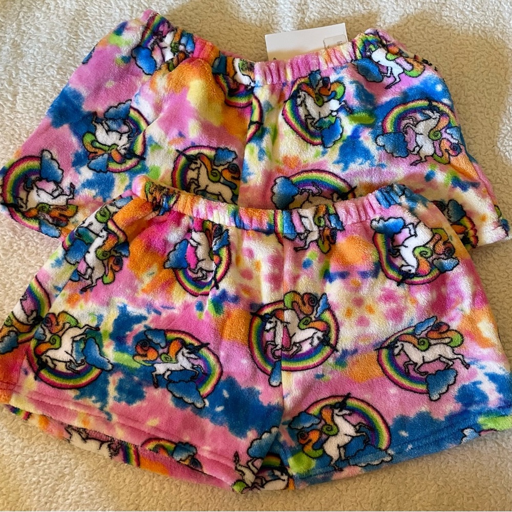 NWT Fuzzies by Confetti Plush Rainbow Unicorn Pajama  Shorts Size 14/16 (Large)
